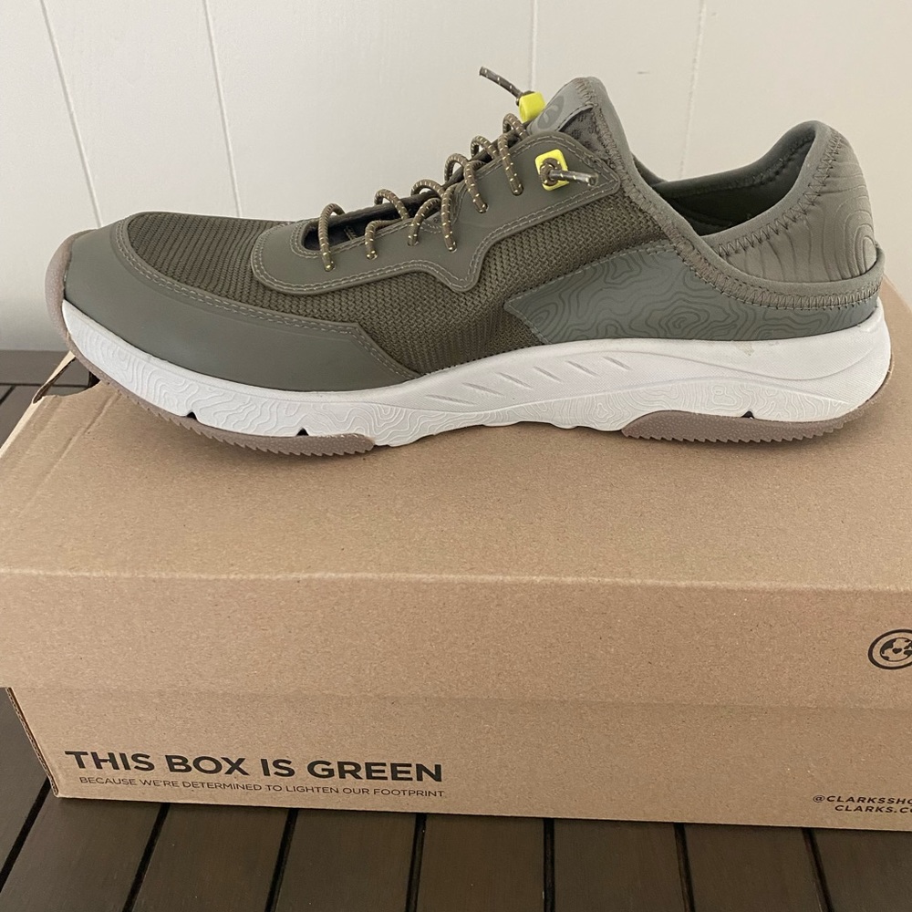 Clarks Men's Davis Low Sneaker -olive Combination Size 10.